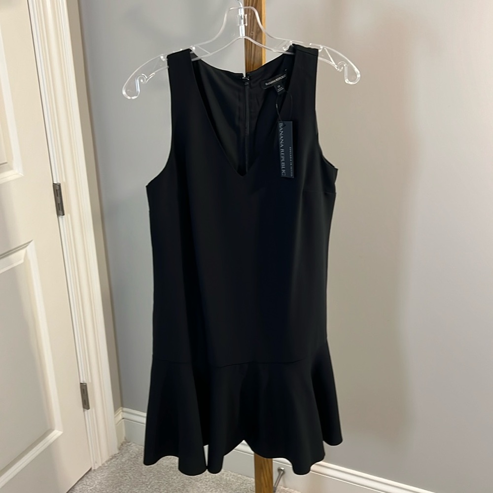 Banana Republic Sleeveless Black Sress